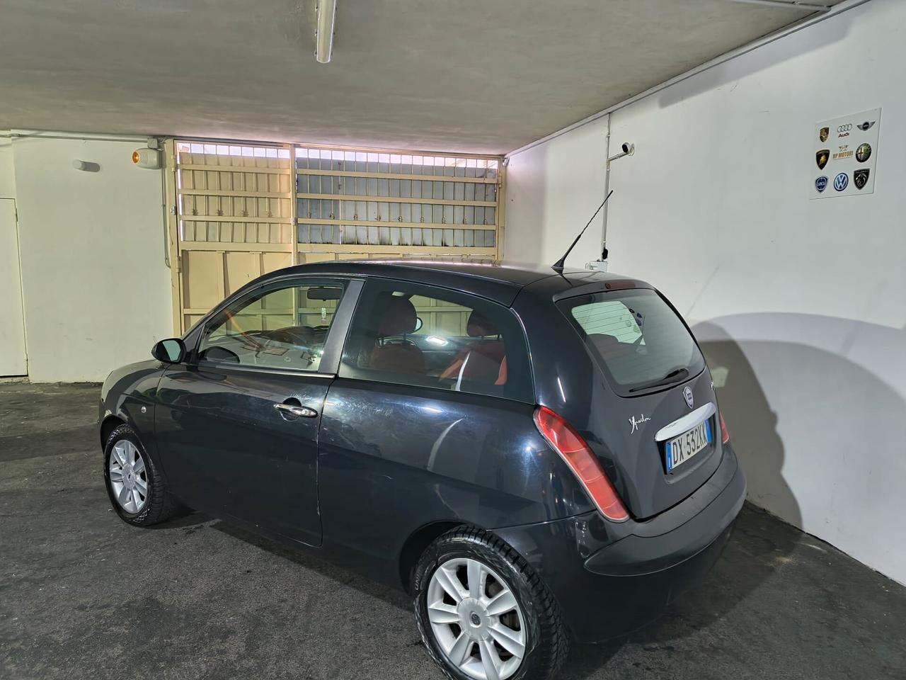 Lancia Ypsilon 1.3 MJT 90 CV Oro