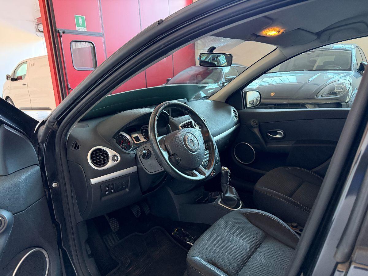 RENAULT - Clio - 1.2 5p. Dynamique