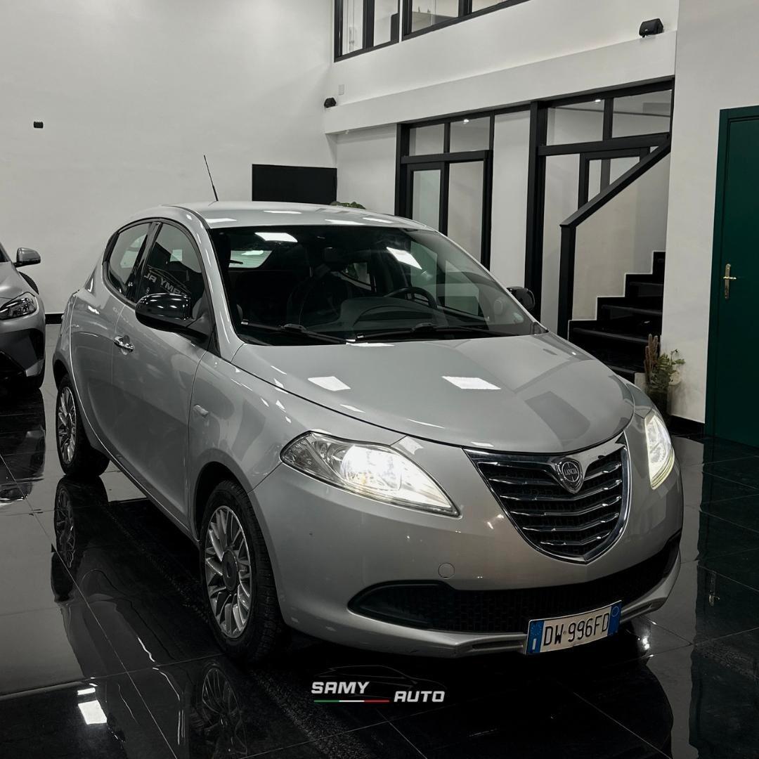 Lancia Ypsilon 1.3 MJT 16V 95 CV 5 porte S&S Silver