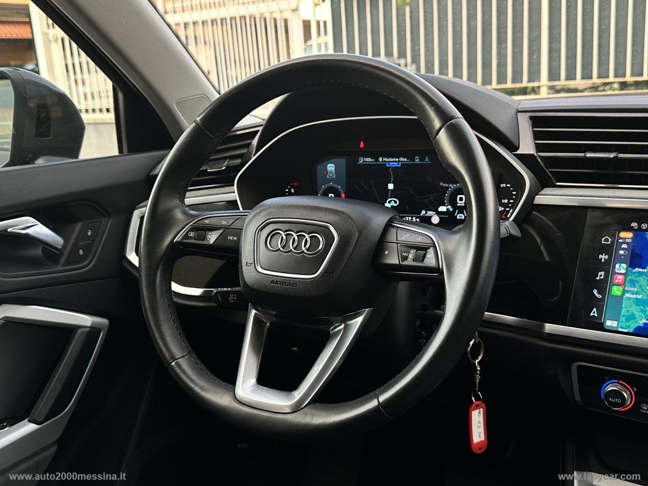 AUDI Q3 35 TDI S tronic Business