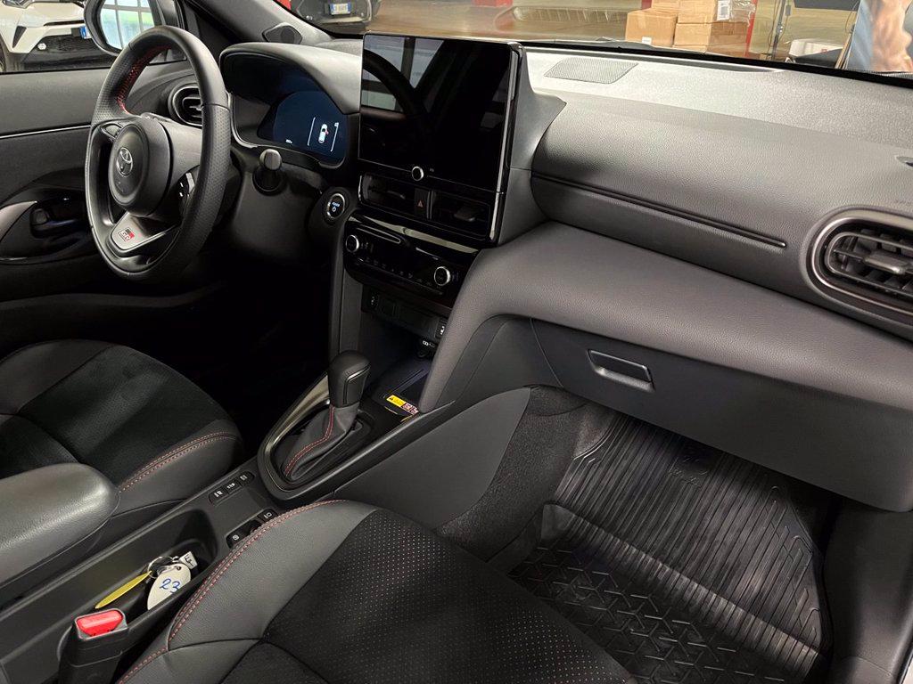TOYOTA Yaris Cross 1.5h GR Sport fwd 130cv e-cvt del 2024