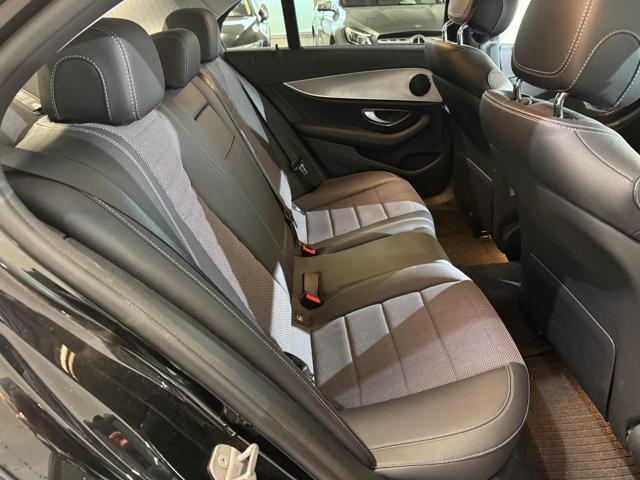 MERCEDES-BENZ E 220 d 4Matic Auto Premium