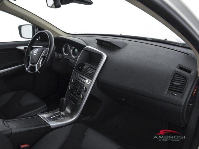 VOLVO XC60 D5 AWD Geartronic Momentum - PER OPERATORI DEL SET