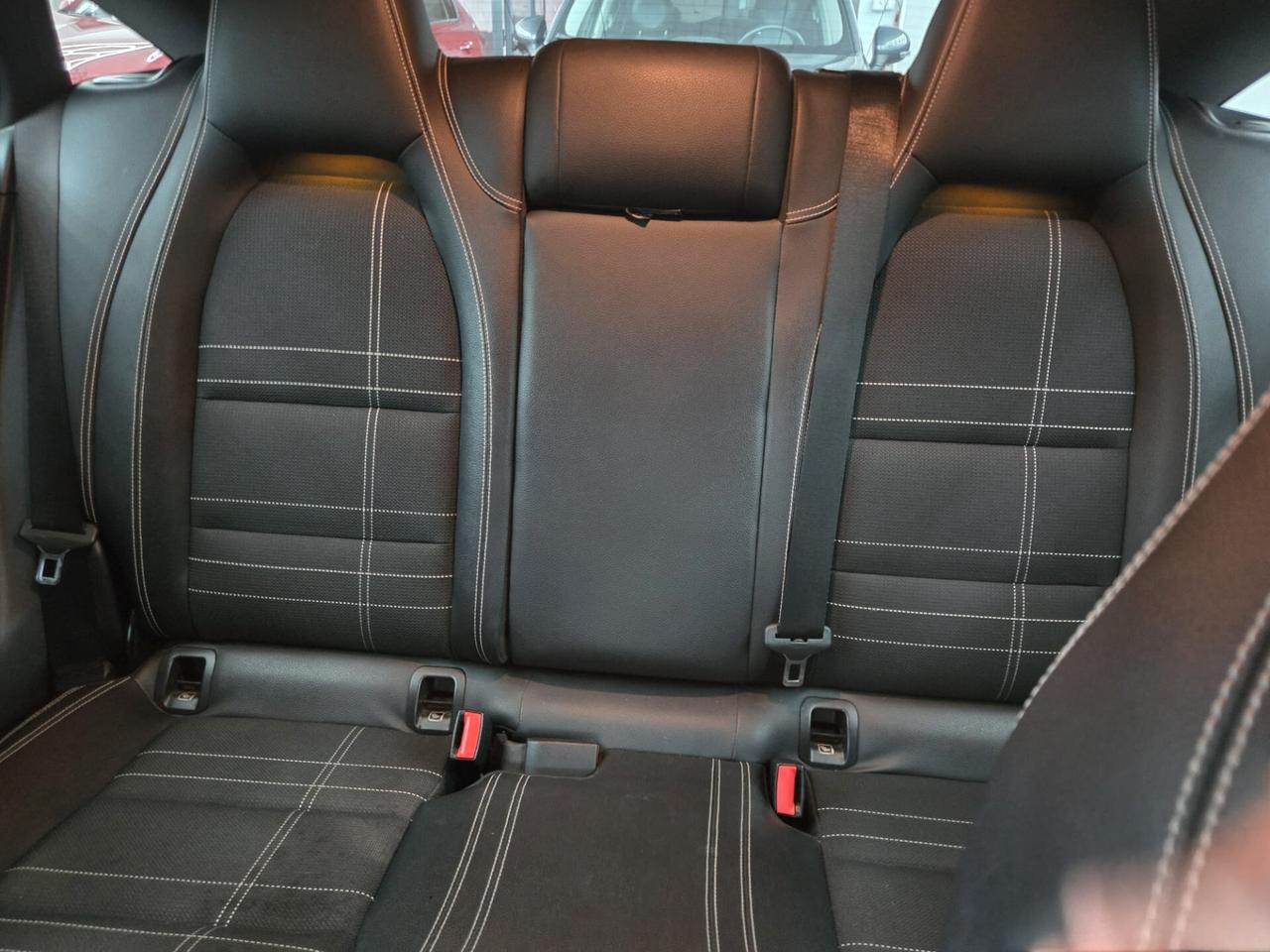 Mercedes-benz CLA 200 d Automatic Executive