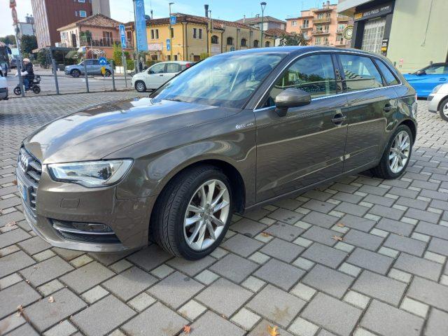 AUDI A3 SPB 2.0 TDI Attraction