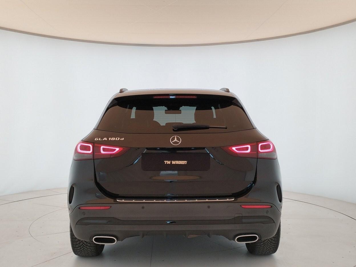 Mercedes-Benz GLA 180d Premium auto - PACCHETTO AMG - PACCHETTO NIGHT