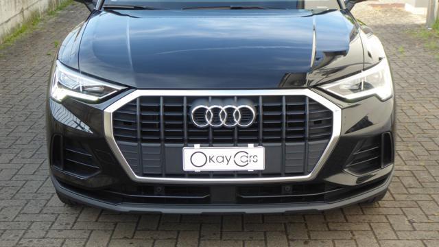 AUDI Q3 35 TFSI Business