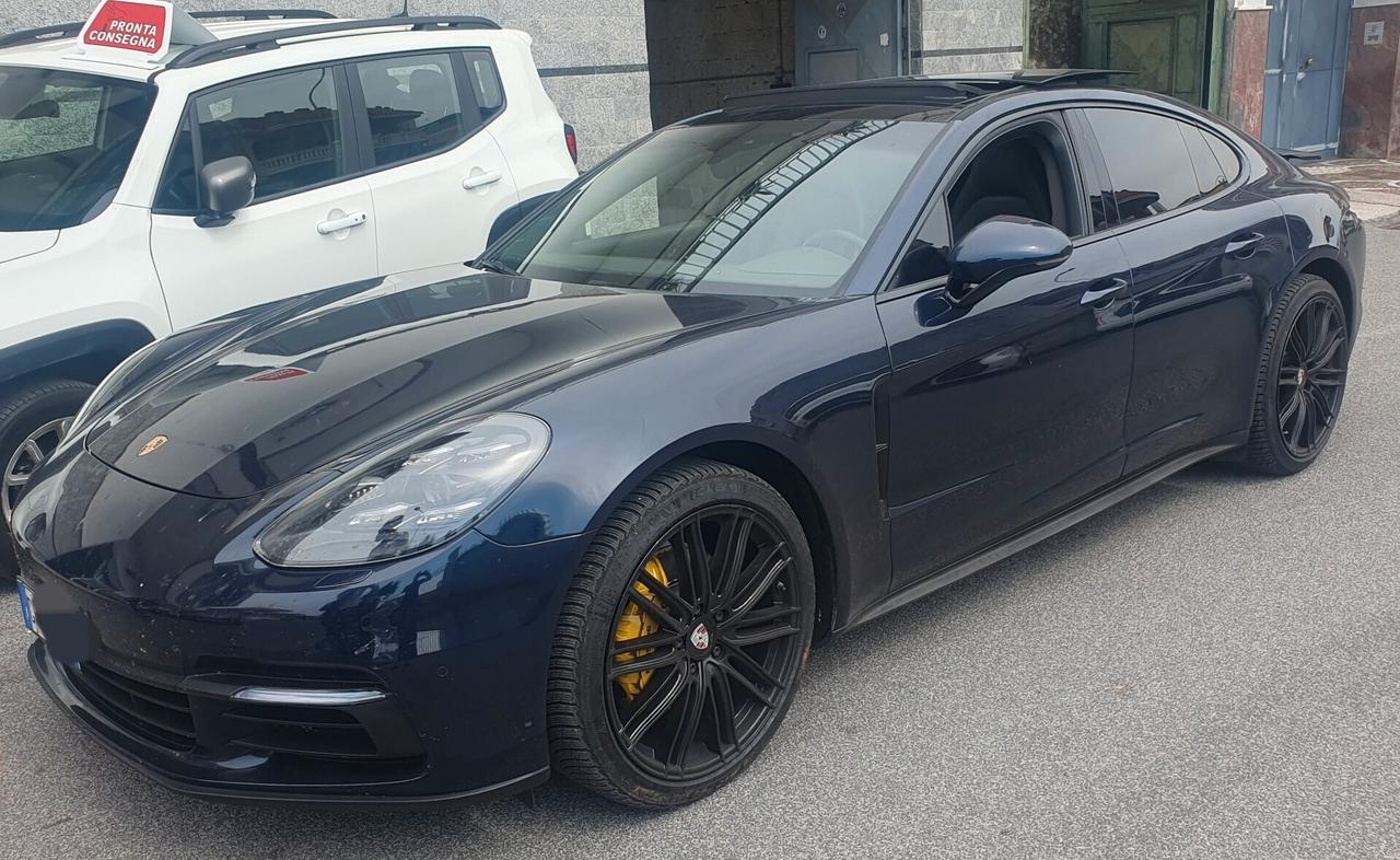 Porsche Panamera 4.8 V8 4 S