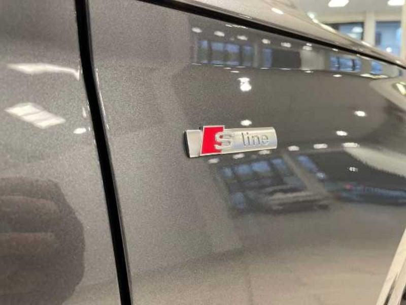 Audi Q5 I Sportback 2021 40 2.0 tdi mhev 12V Identity Black quattro s-tronic 204cv