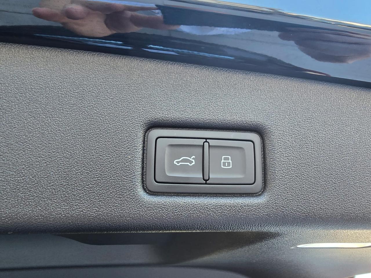 Audi Q5 40 TDI 204 CV quattro S tronic Identity Black