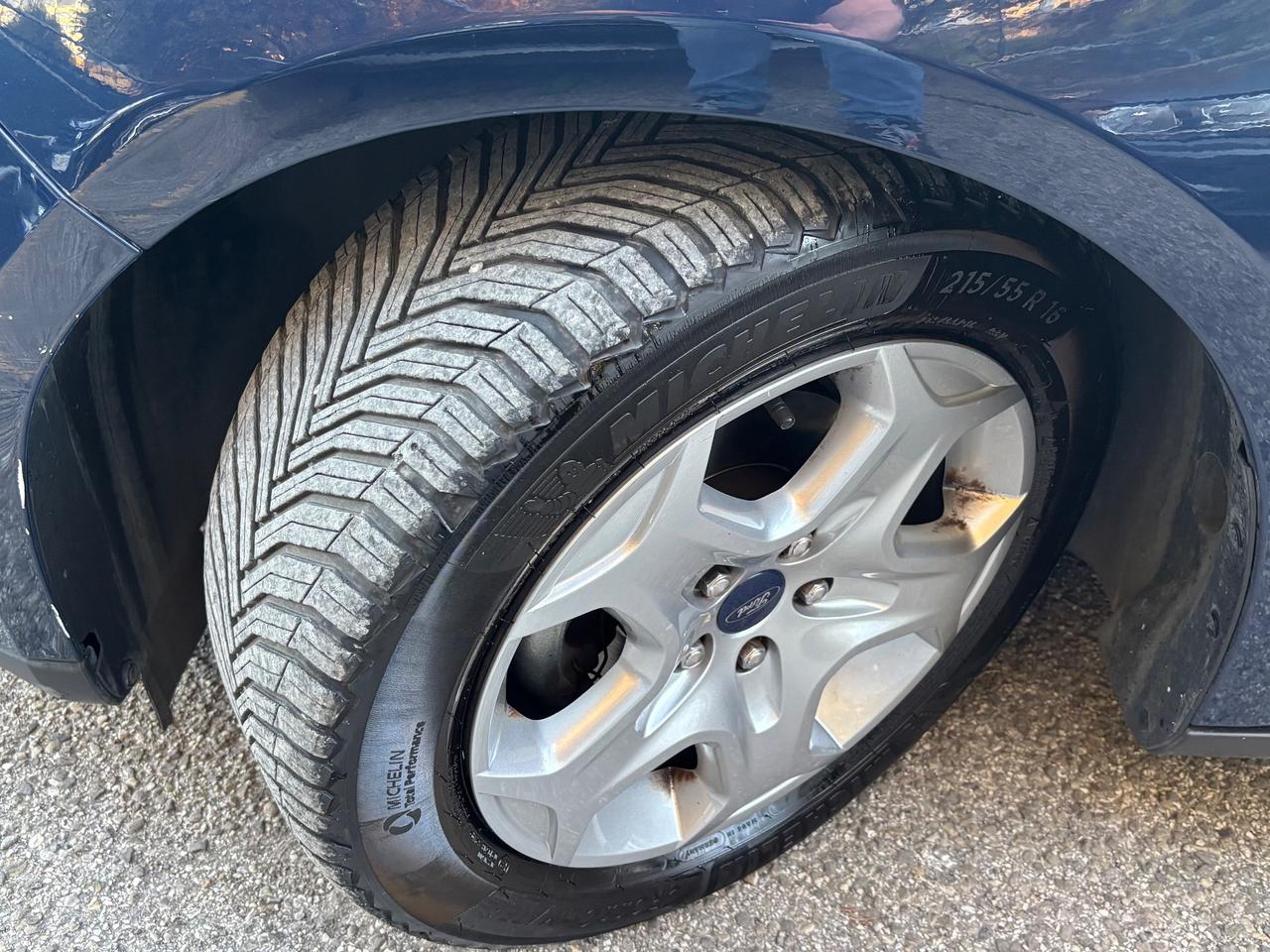 Ford Focus 1.0 benzina 5 porte