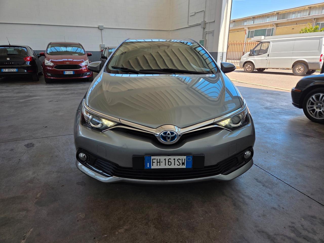 Toyota Auris 1.8 Hybrid Lounge