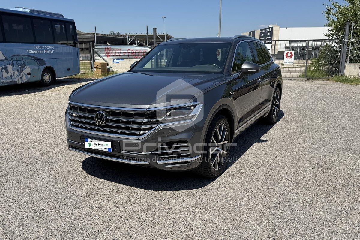 VOLKSWAGEN Touareg 3.0 V6 TSI eHybrid Elegance