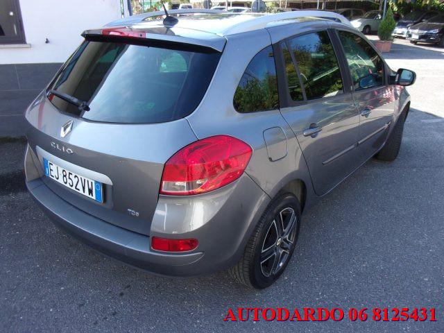 RENAULT Clio 1.2 16V TCE 100CV SporTour Live!