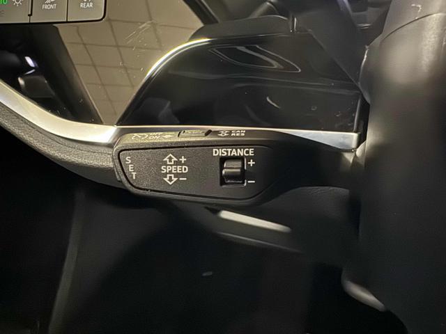 AUDI Q3 35 TDI S tronic Business Advanced