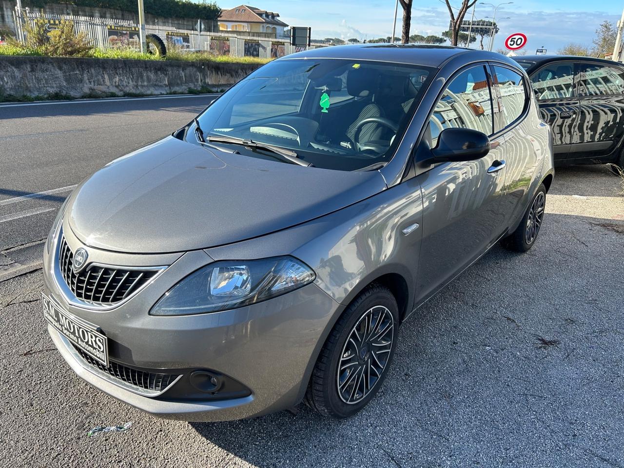 Lancia Ypsilon 1.0 FireFly 5 porte S&S Hybrid Gold