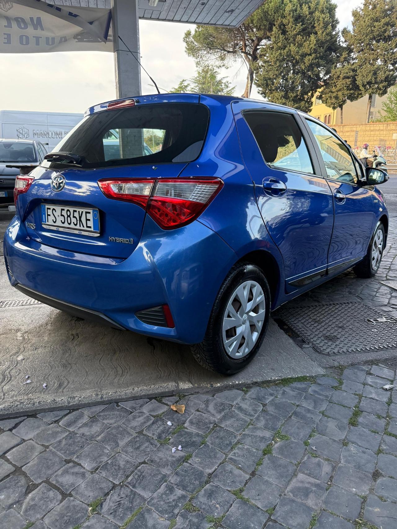Toyota Yaris 1.5 Hybrid 5 porte Active Cambio Automatico