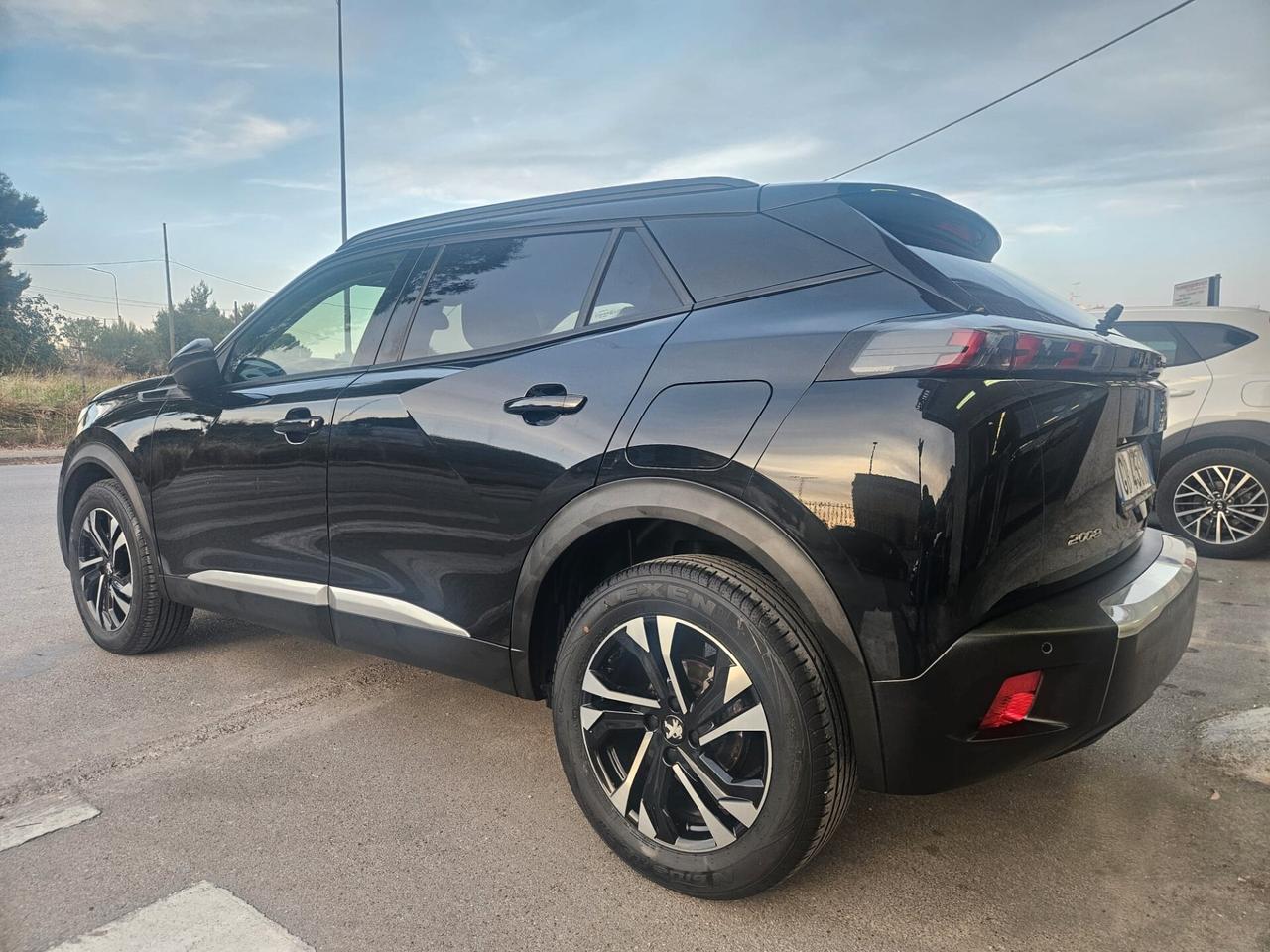 Peugeot 2008 1.5 bluehdi Allure 100cv FULL
