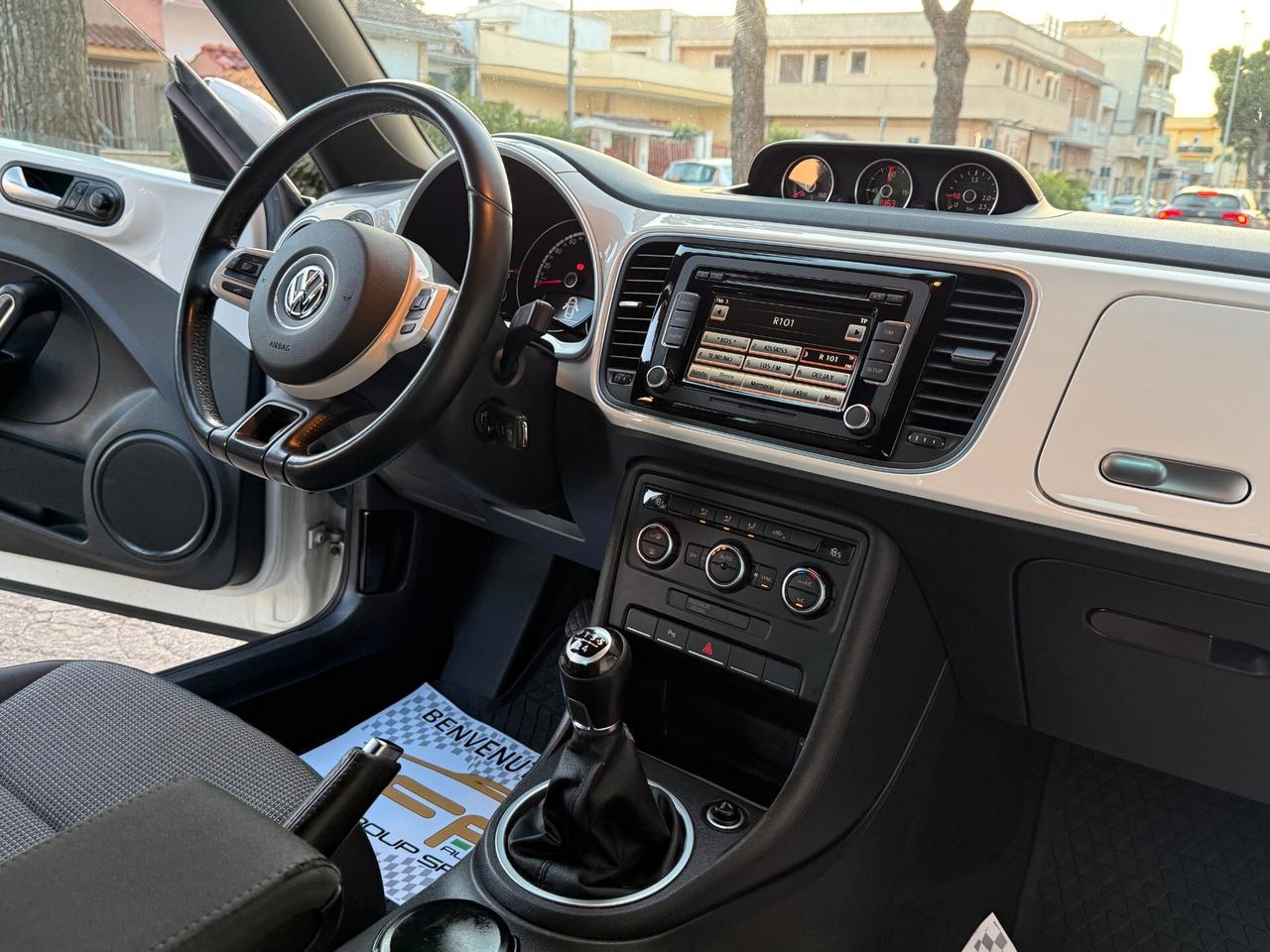 Volkswagen Maggiolino 1.6 TDI 105CV Design - 2013