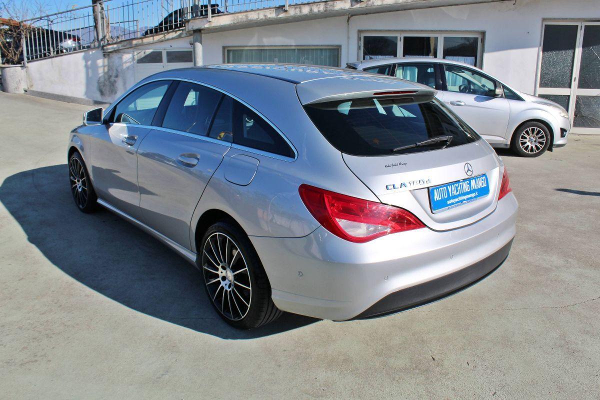 MERCEDES Classe CLA Shooting Brake 180 d Executive auto FL