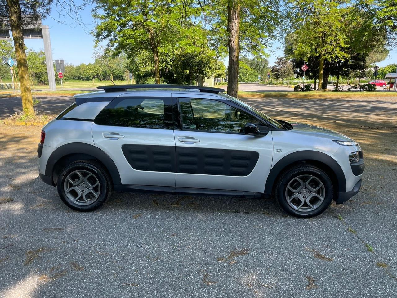Citroen C4 Cactus PureTech 82 Shine