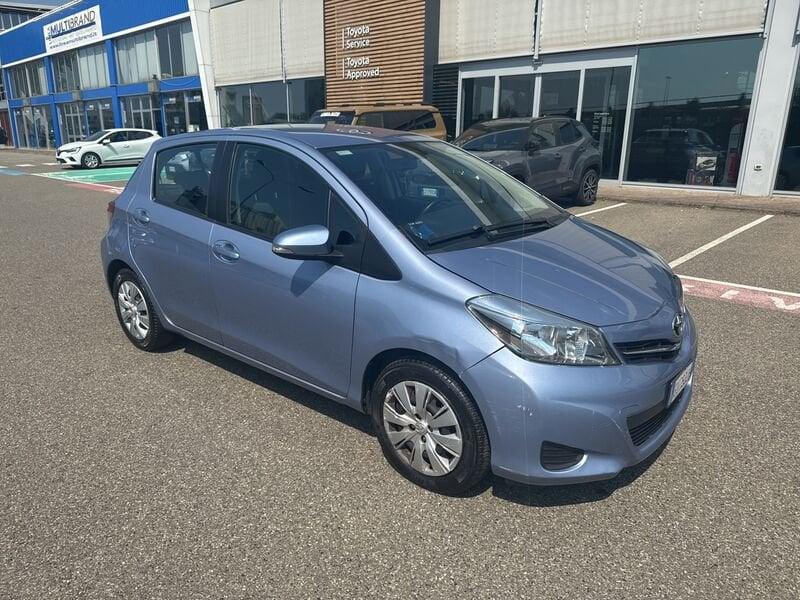 Toyota Yaris Yaris 1.0 5 porte Active