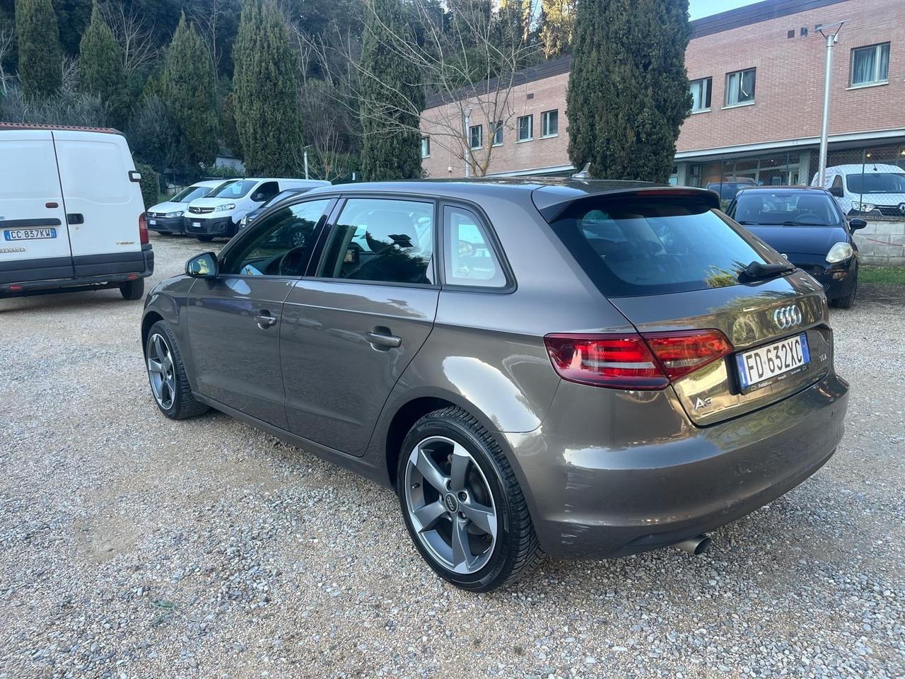 Audi A3 1.6 Diesel - Neopatentati - Automatico