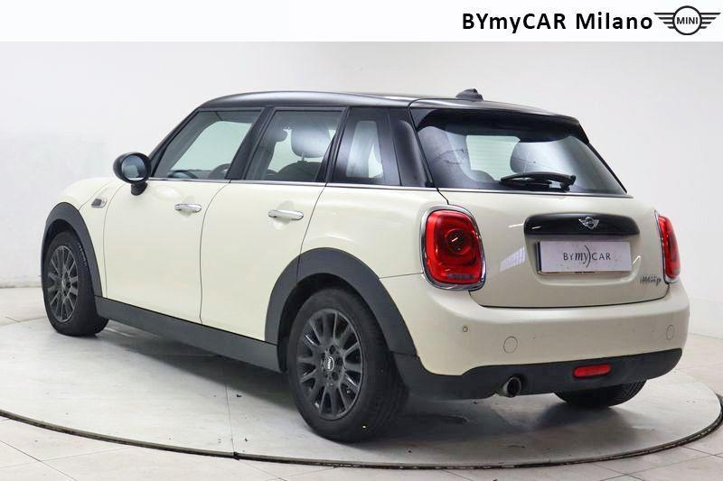 Mini Cooper D 1.5 D Cooper D Boost Auto