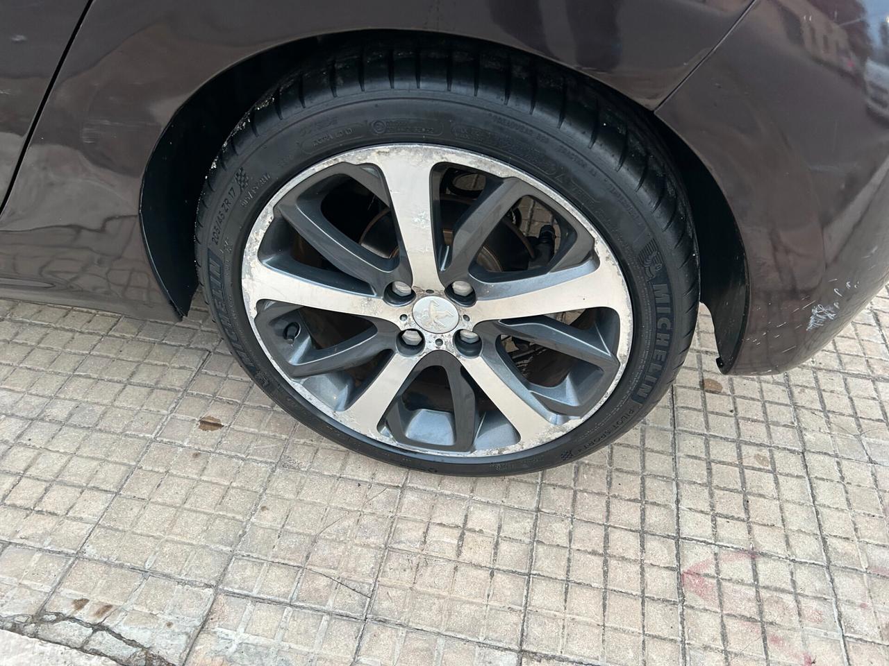 Peugeot 208 1.6 VTi 120 CV 5 porte Allure
