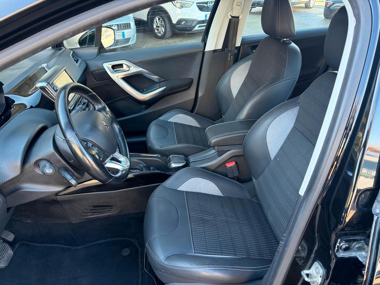 Peugeot 2008 BlueHDi 120 EAT6 S&S Allure