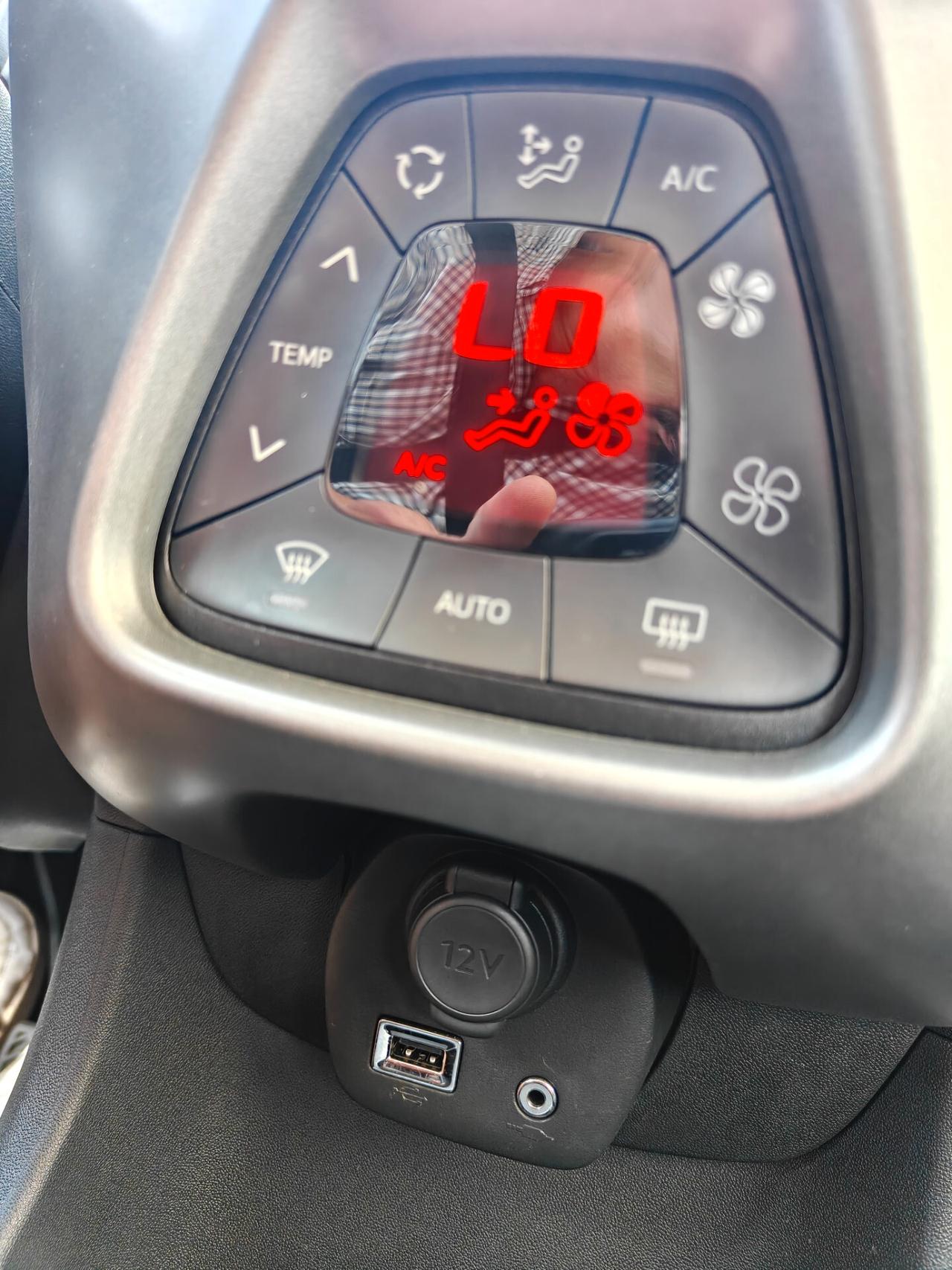 Toyota Aygo 1.0 VVT-i 72 CV 5 porte x-fun