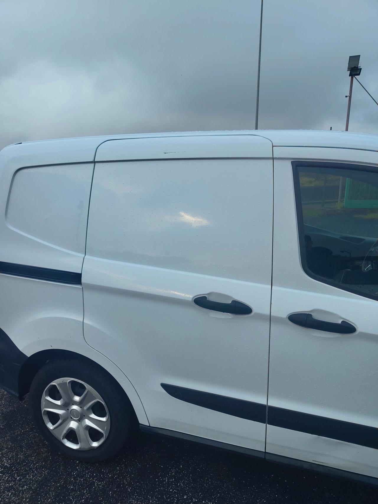 Ford Transit Courier 1.5 TDCi 75CV Van Trend