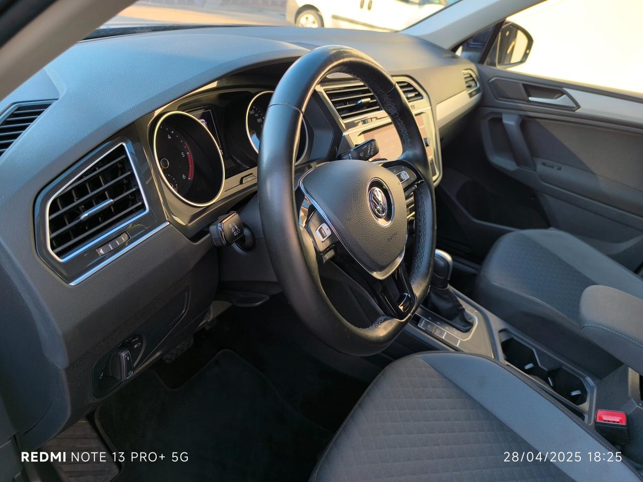Volkswagen Tiguan 2.0 TDI SCR DSG Business BlueMotion Technology