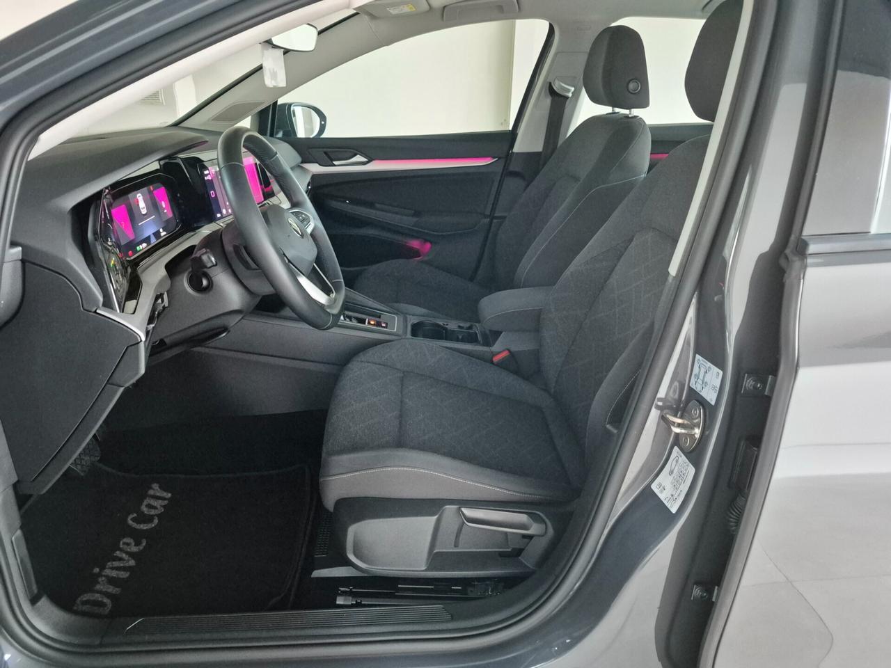 Volkswagen Golf 1.0 eTSI EVO LIFE DSG LED APPLE CAR PLAY/ANDROID AUTO C.17" WIRELESS ACC COCKPIT PRO KEYLESS LANE ASSIST AMBIENT LIGHT