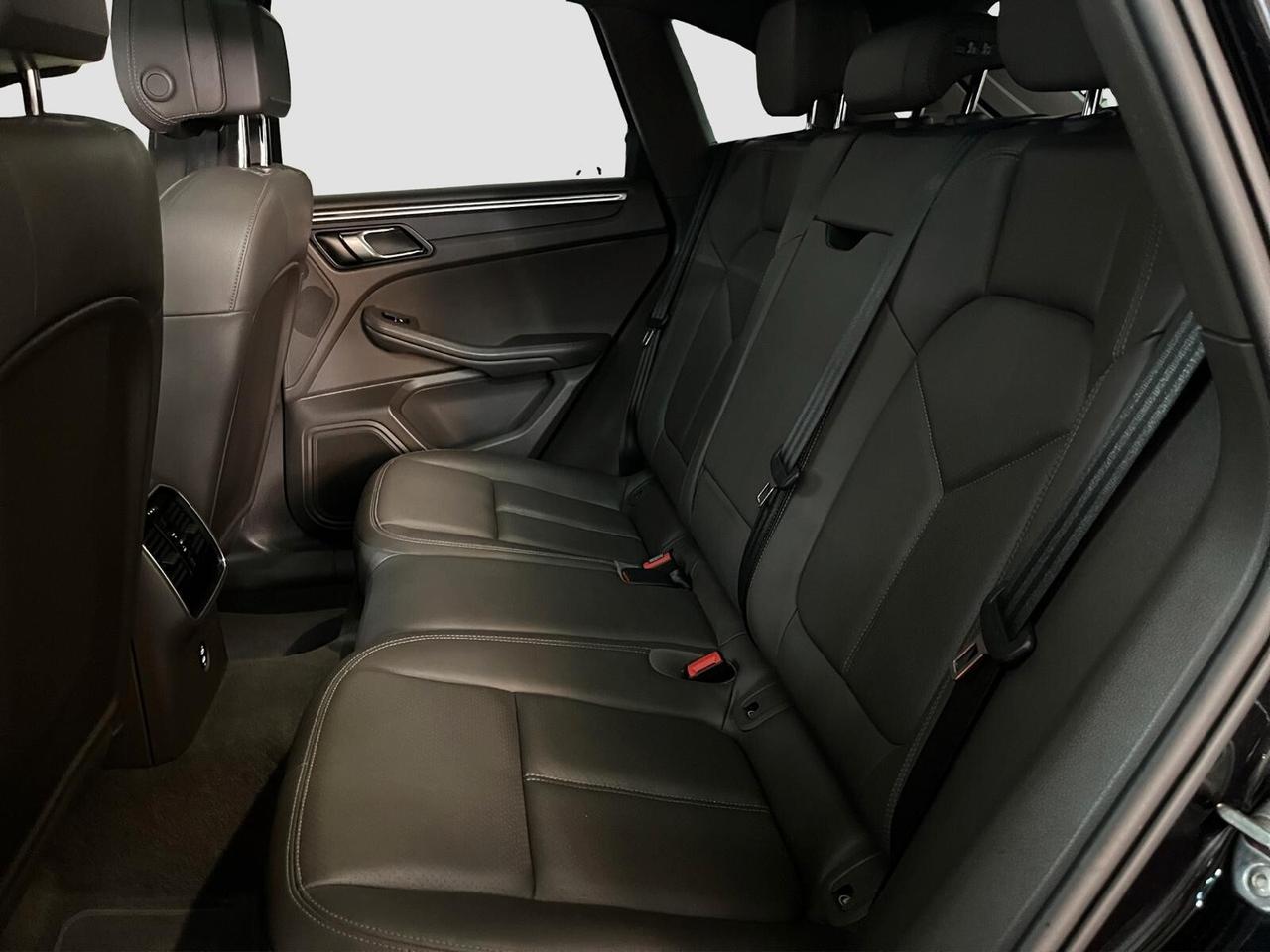 Porsche Macan 2.0 Benzina 245 cv pdk Tetto 2021