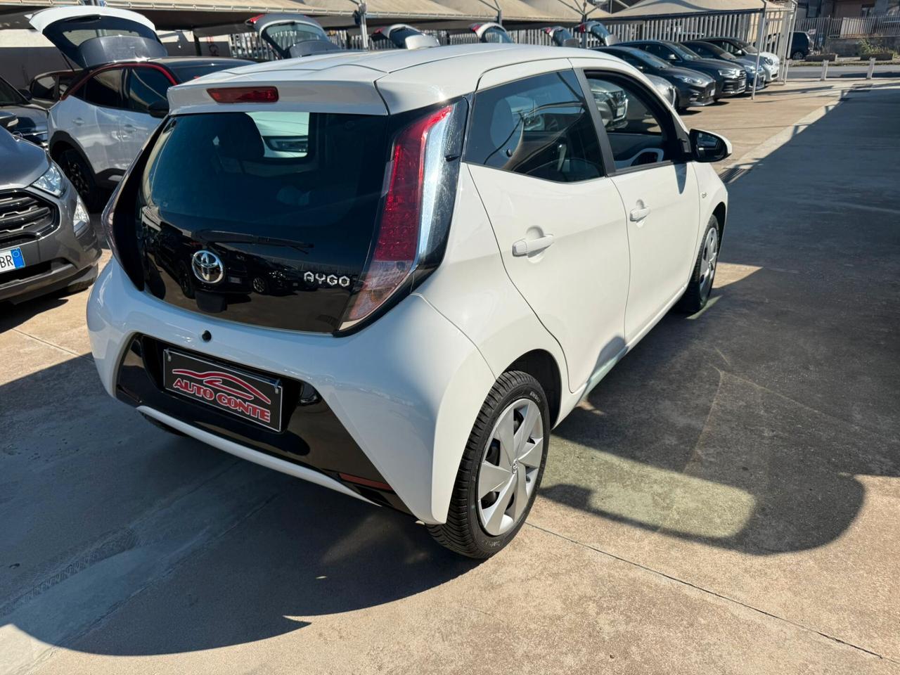 Toyota Aygo 1.0 VVT-i 69 CV 5 porte x-cool