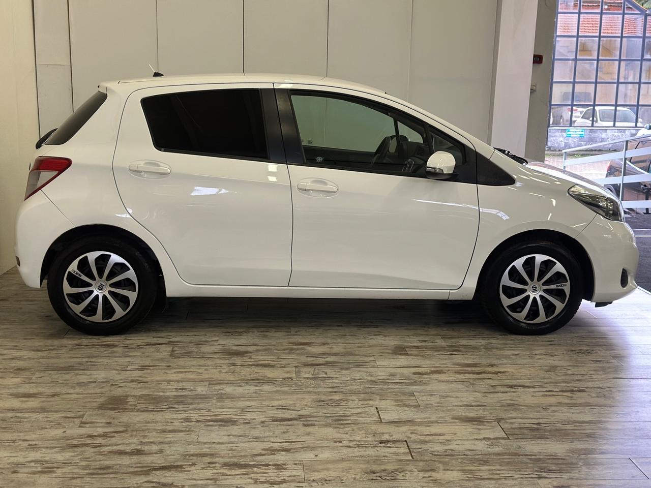 Toyota Yaris 1.0 Benzina 5 porte Lounge