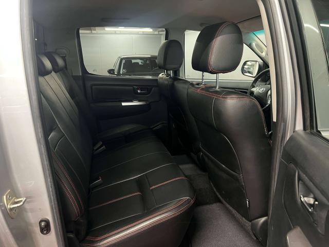 Toyota Hilux Hilux 3.0 d-4d double cab auto *PELLE + HARD-TOP*