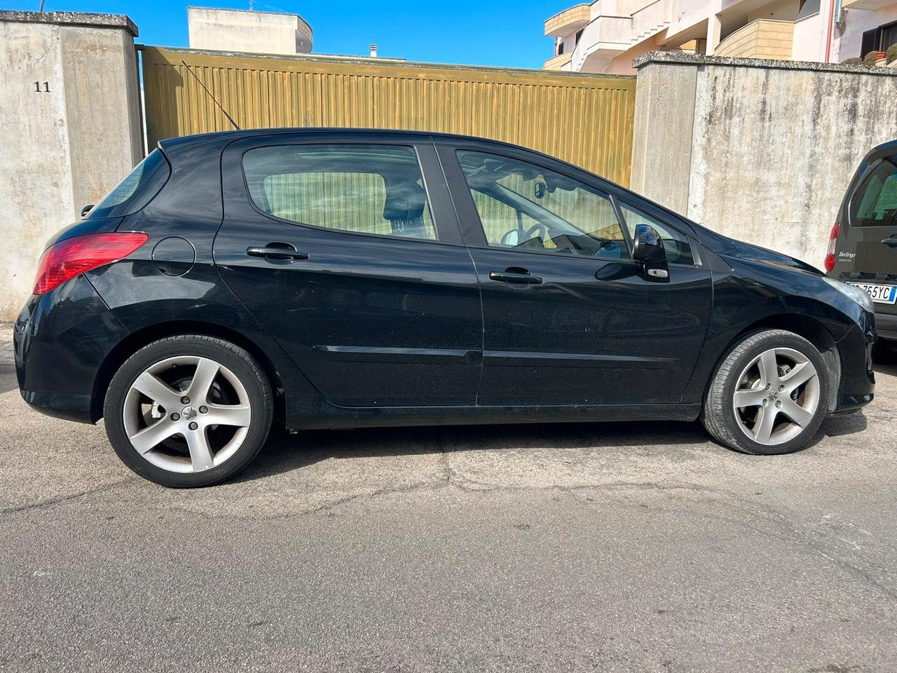 Peugeot 308 2.0 HDI Feline *TETTO