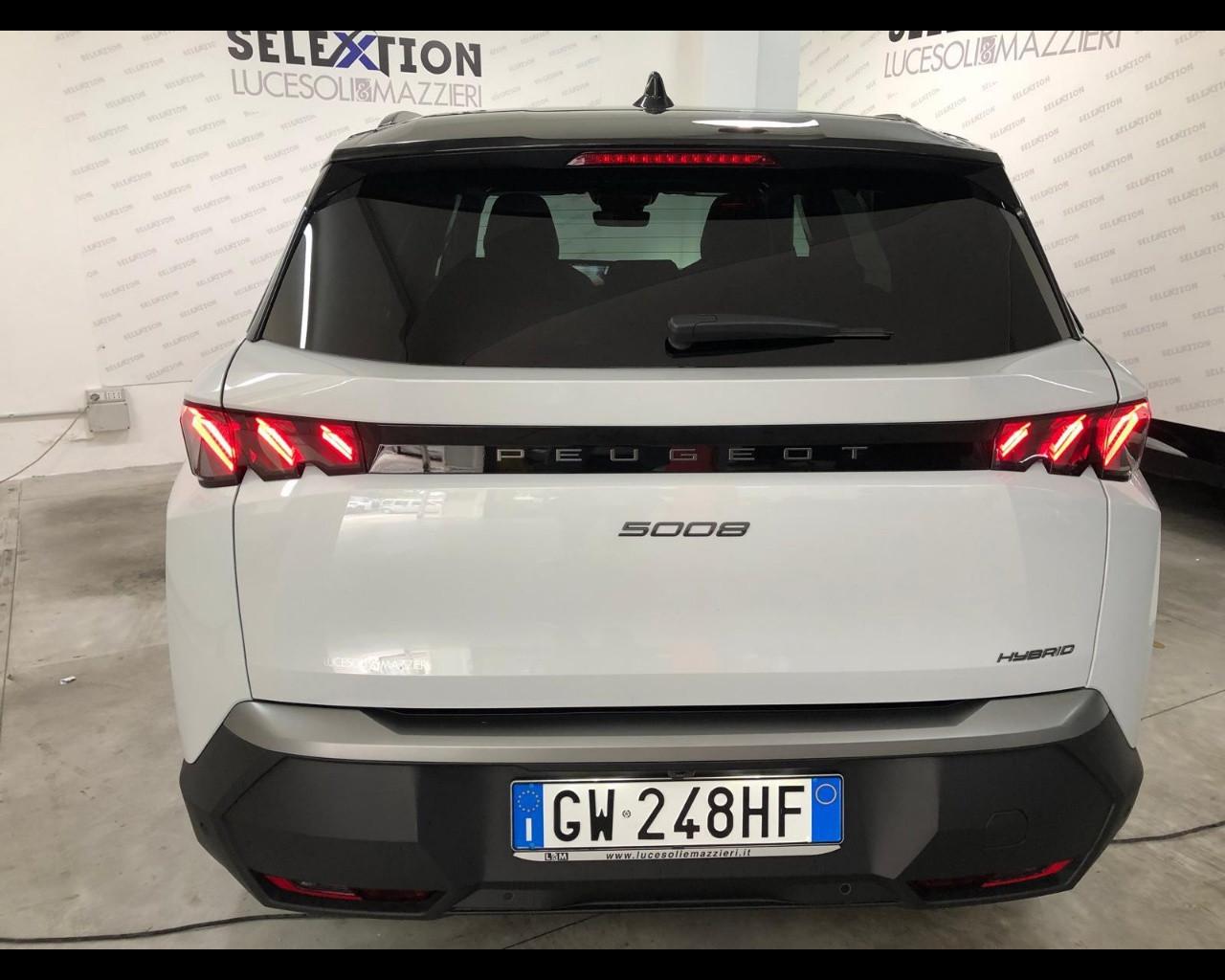 PEUGEOT Nuovo 5008 Hybrid 136 e-DCS6 GT