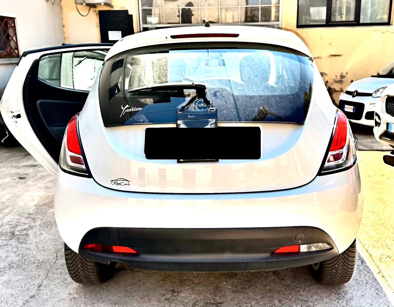 Lancia Ypsilon 0.9 TwinAir 85 CV 5 porte Metano Ecochic Gold