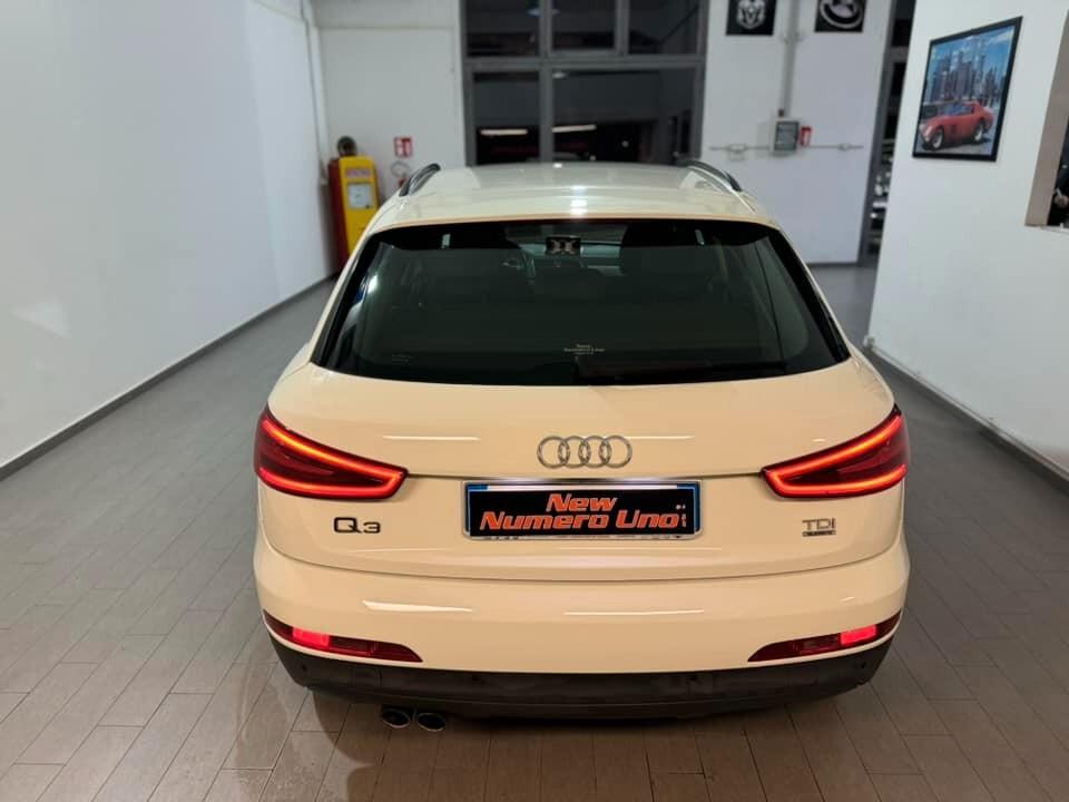 Audi Q3 2.0 TDI Quattro 177cv S-Tronic 2012