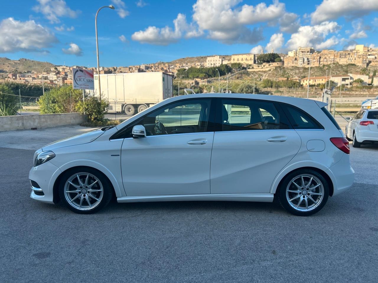 Mercedes-benz B 200 CDI BlueEFFICIENCY Premium