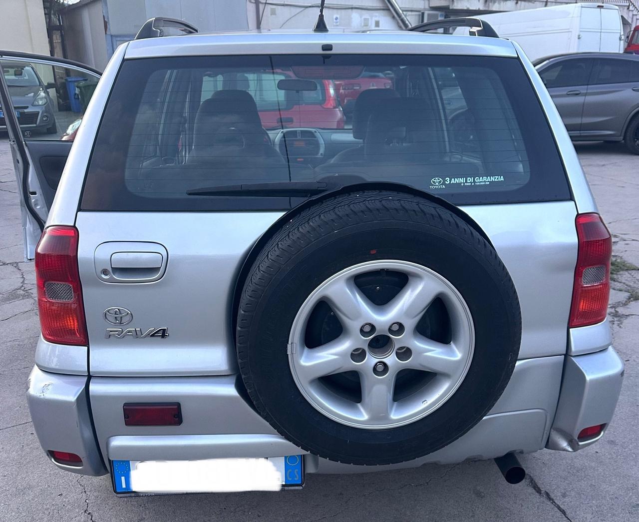 Toyota RAV 4 RAV4 2.0 Tdi D-4D cat 5 porte Sol