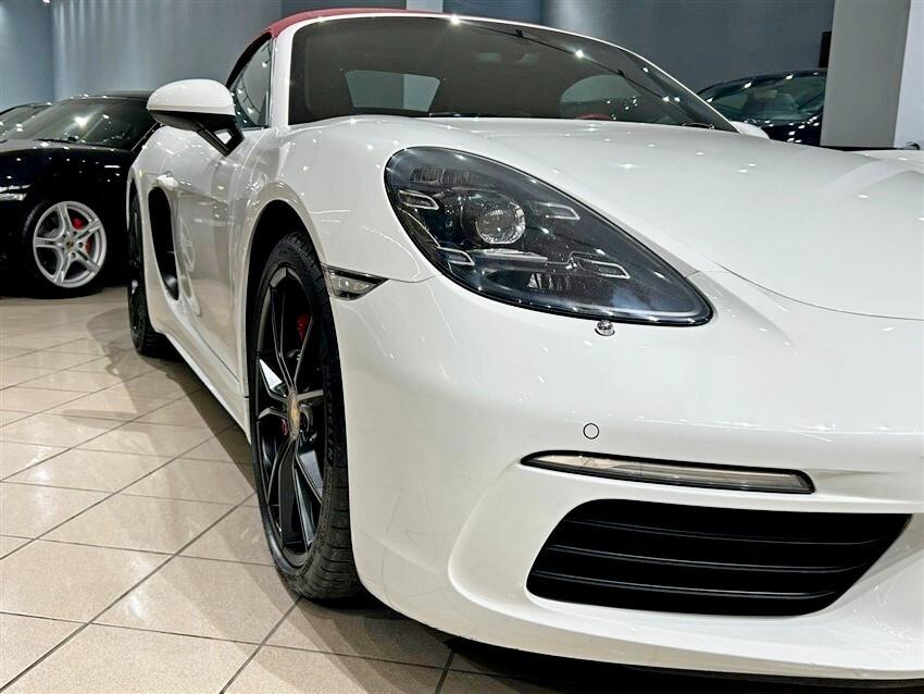Porsche 718 Spyder Boxster 2.5 S