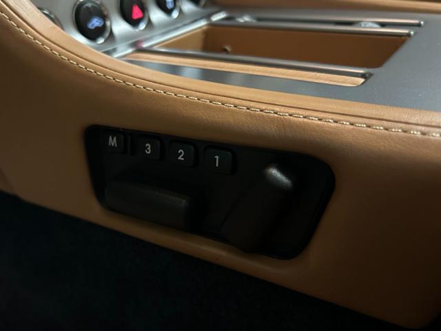 ASTON MARTIN DB9 Volante Touchtronic