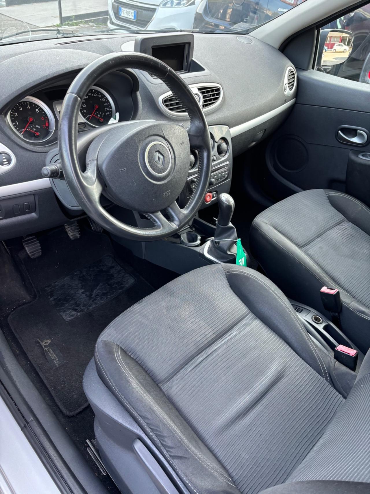 Renault Clio 1.2 16V 5 porte Dynamique