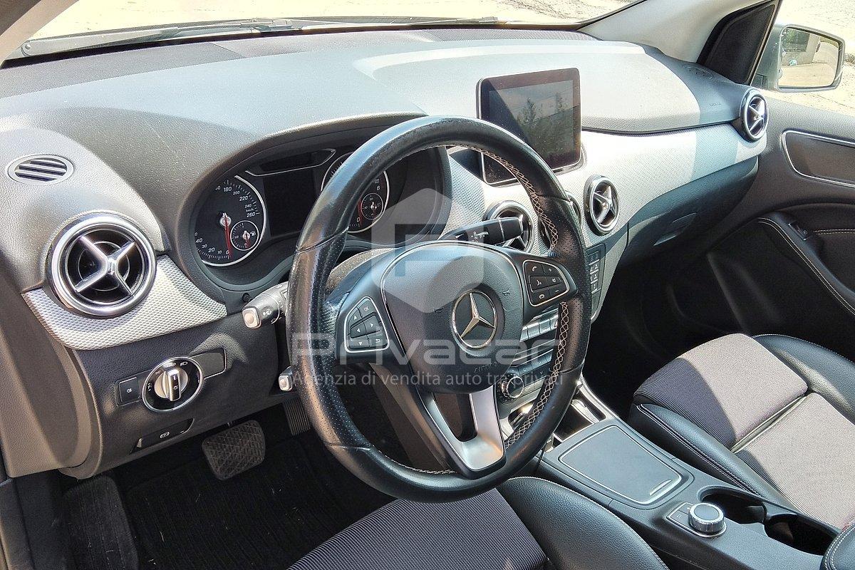MERCEDES B 180 d Automatic Premium
