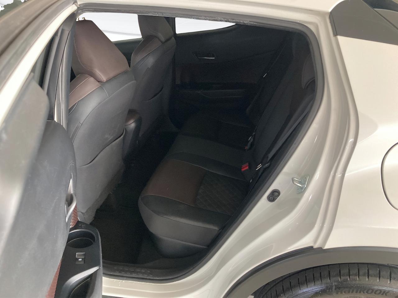 TOYOTA C-HR 1.8h Lounge 2wd e-cvt my18