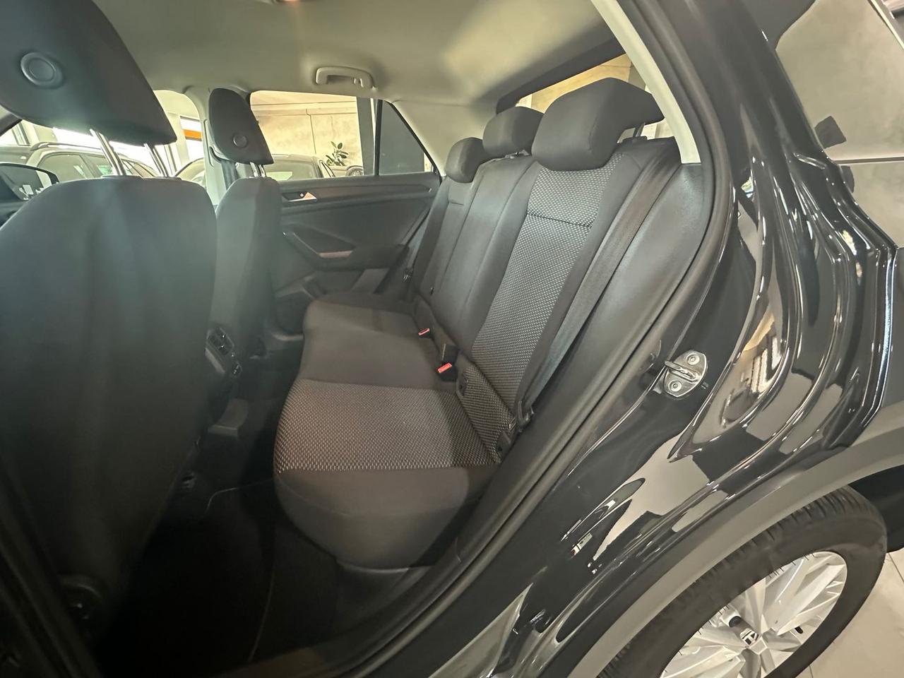 Volkswagen T-Roc Business 1.6 TDI #6023